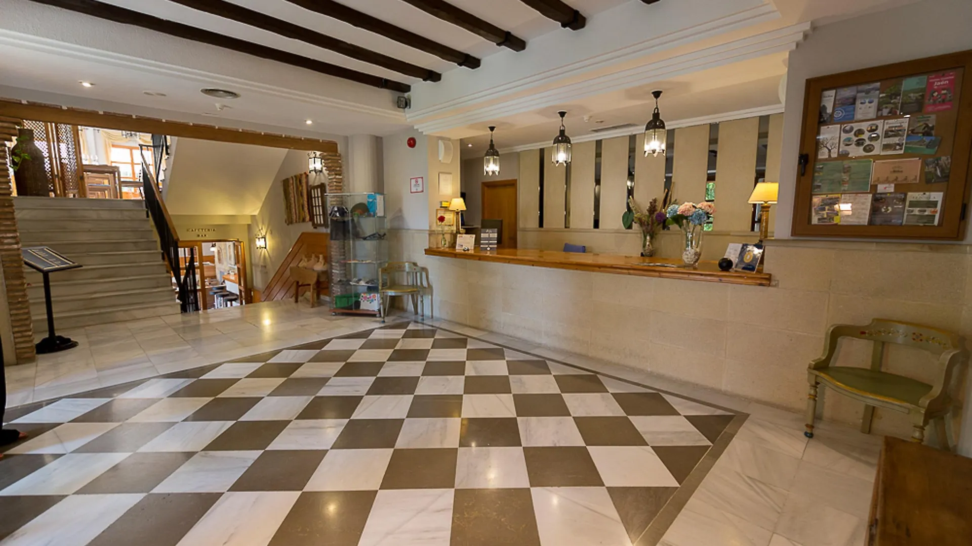 Villa Turistica De Cazorla 3*,