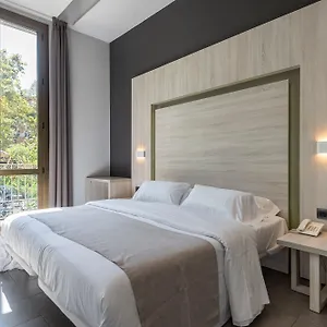 https://hostal-plaza-goya-bcn.catalonia-hotels.com